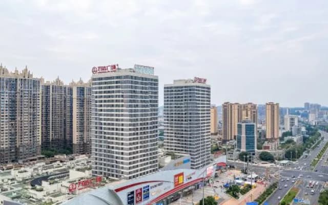 Urban Garden Hotel (Ziyang Wanda Plaza Xingfu Avenue Subway Station)