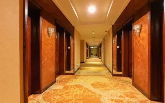 Po Lei Hotel (Dongguan Houjie International Exhibition Center Metro Station)