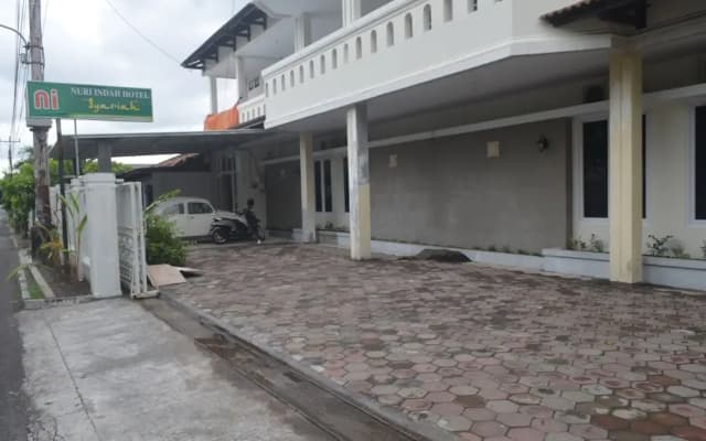 Nuri Indah Syariah Hotel