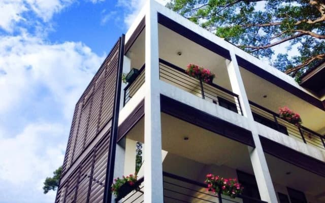 296 The Radtanaiya Residence