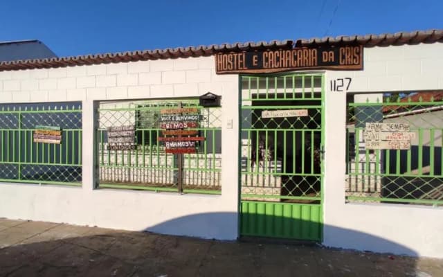 Hostel e Cachaçaria da Cris