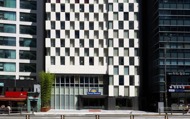 Days Hotel by Wyndham Seoul Myeongdong