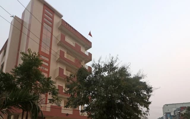 Hotel Crosswind By OYO Rooms