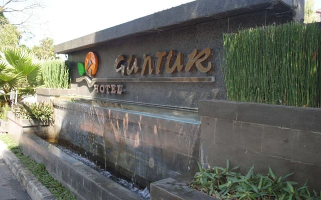 Guntur Hotel