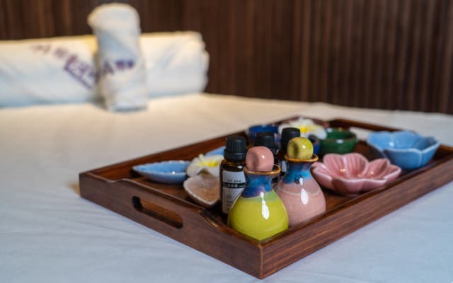 Shanghai Jiusi Hotel