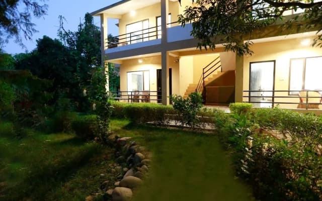 Corbett Aroma Park By Royal Collection
