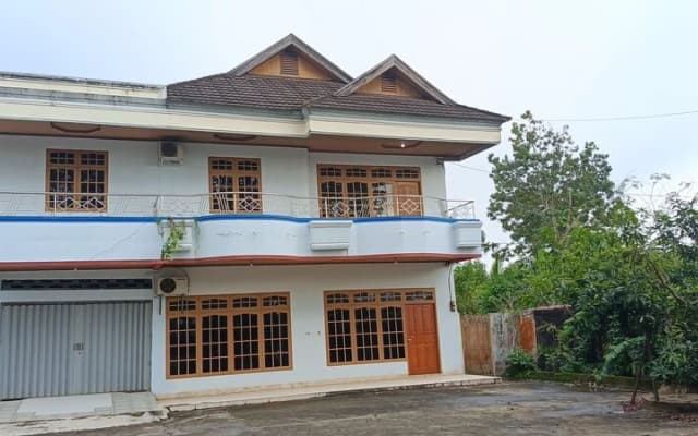 Hotel O Wisma Deli Syariah Near RSUD Nene Mallomo Sidenreng Rappang
