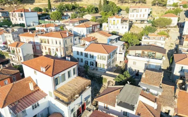 Lina Guest House