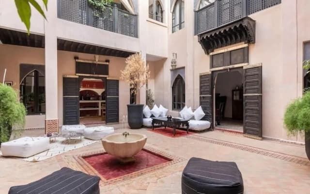 Riad basidi