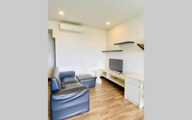Landmark Residence 2, GreenView, Less Noise, Free WiFi with TvBox, Free Parking, Near Kajang, Cheras, C180, MRT