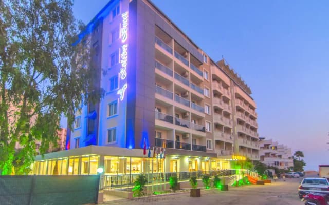 Отель Kolibri Resort