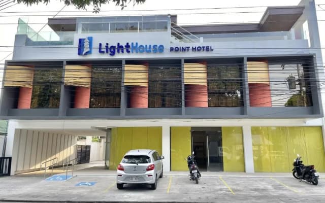 Lighthouse Point Hotel