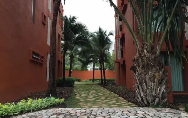 Away Las Tortugas Beachfront