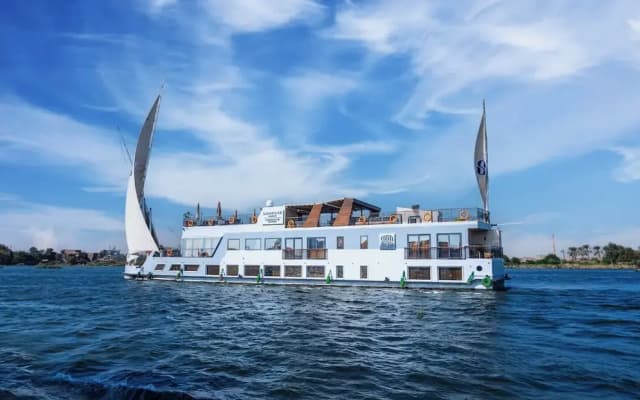 Sonesta Dahabeya Amirat II - Nile Cruise Ship - 4 nights from Luxor