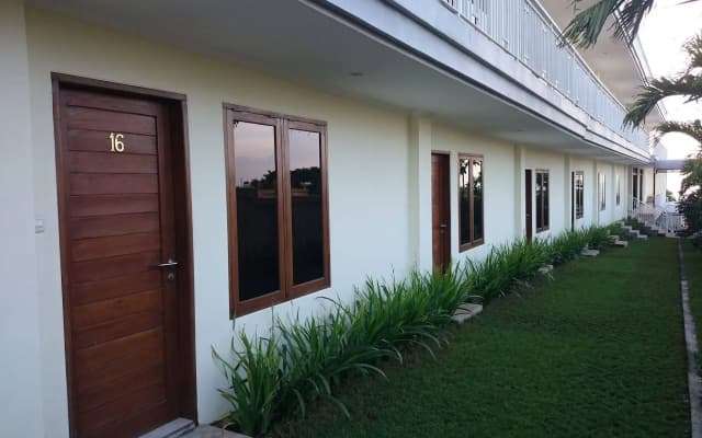 Balangan Paradise Hostel and Restaurant