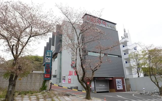 CIEL Motel