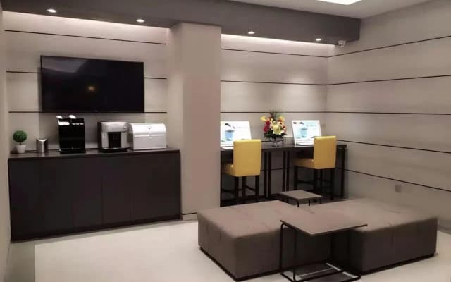 Home Inn Plus Shunde Daliang Bus Station