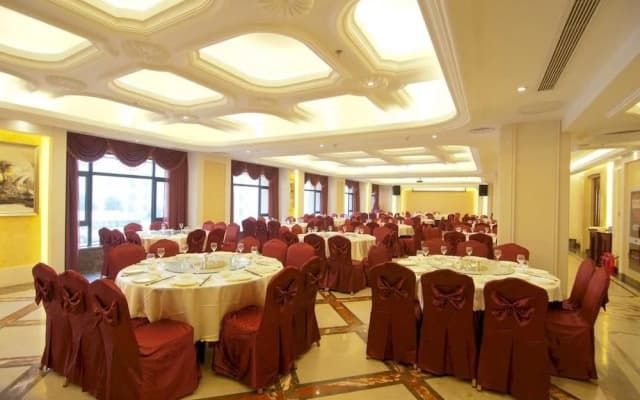 Fujun Grand Hotel
