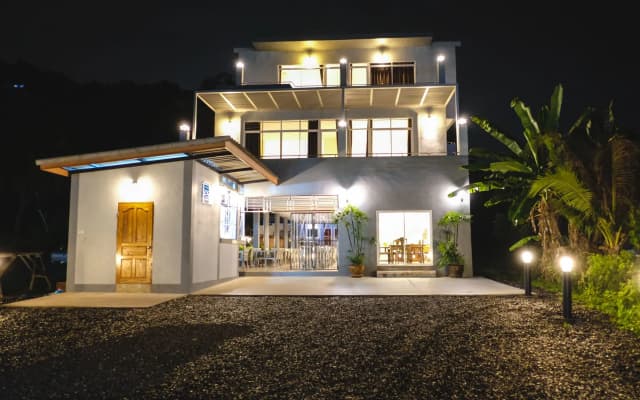 The Lake House Ko Yo