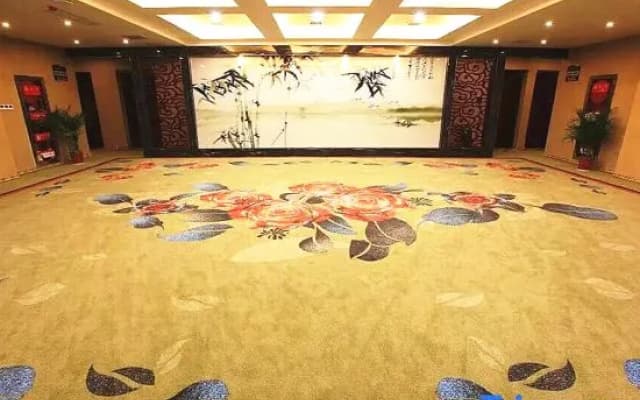 Yichun Yiju Hotel (Yichun High-speed Railway Station)