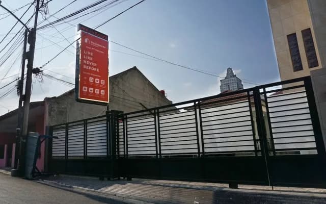 Residences by RedDoorz near MT Haryono