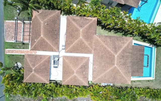 Golf Villa in Bavaro - Pool, Jacuzzi, Staff