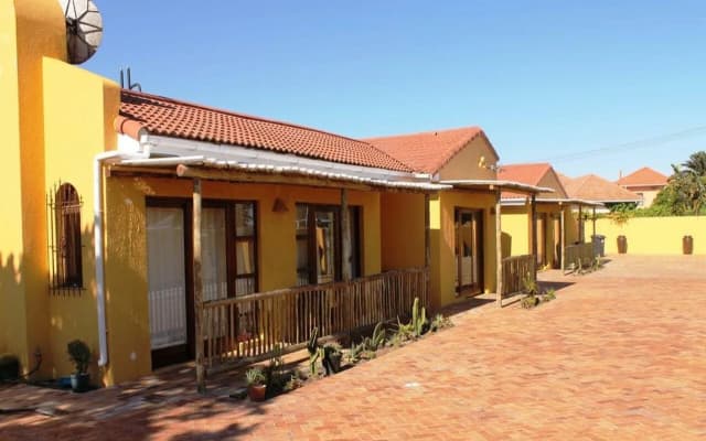 Flintstones Guest House Cape Town