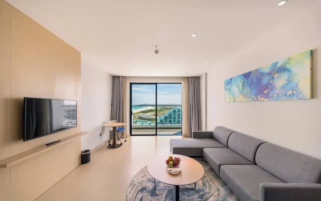 Arena Cam Ranh Beachfront Condotel