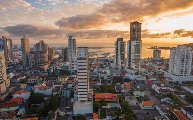 Innovare Slim Hotel Itajaí