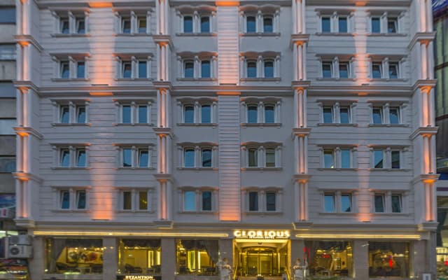 Glorious Hotel