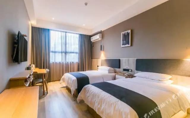 Shangke Youpin Hotel (Bazhong Jiangnan Tongfo Road)