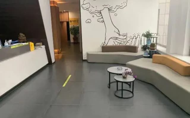 IU Hotel (Ginza Ginza, Jingdi, Huayang Road, Luzhou)