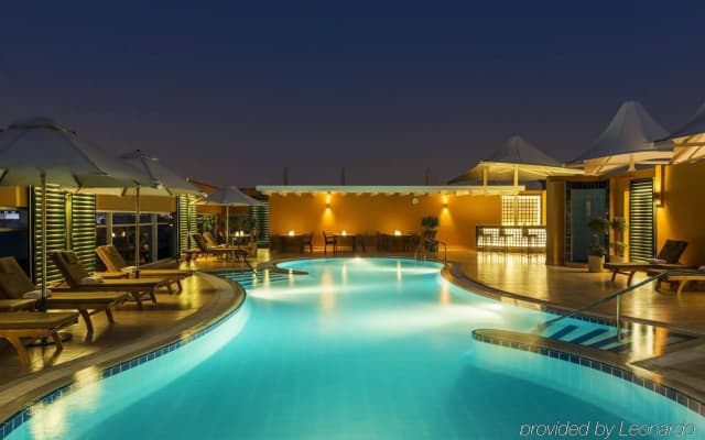 Отель Four Points by Sheraton Bur Dubai