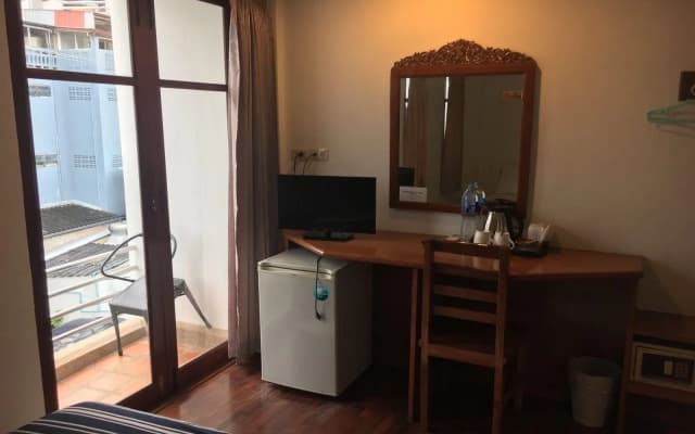 Tongmee Guest House