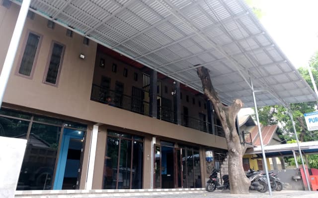 Hotel Puri Lembang Near Universitas Sulawesi Barat Majene