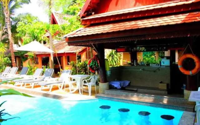 Hotel Emerald Garden Resort