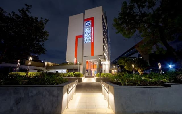 Golden Tower Express Berrini by Fenix Hotels