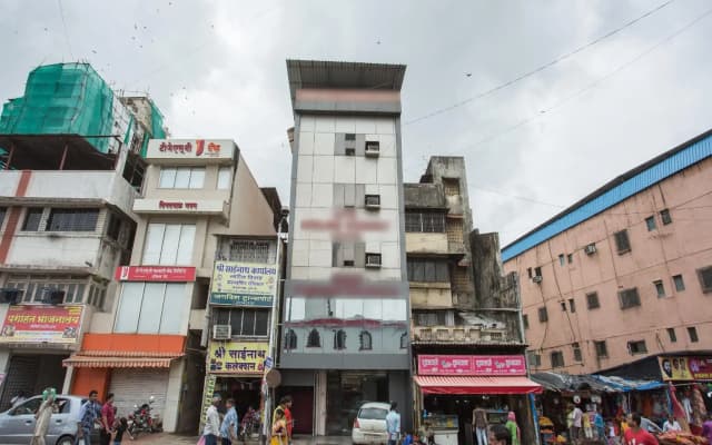 OYO 7154 Hotel Highland Residency