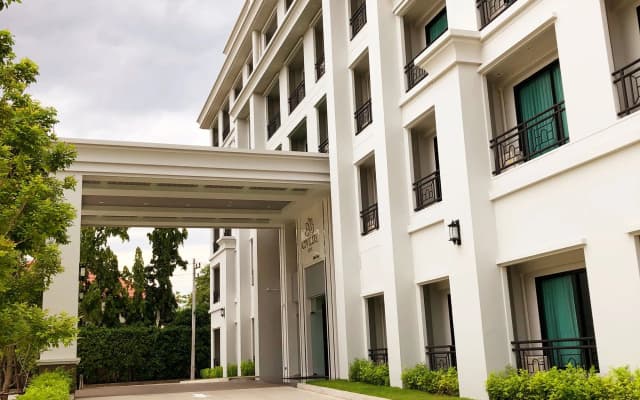 Civilize Hotel