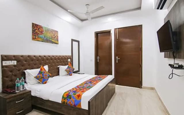 FabExpress The Premium Villa