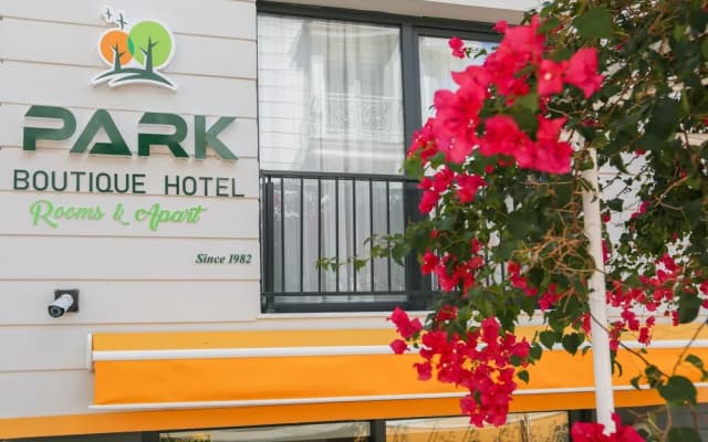 Park Hotel Rooms & Apart