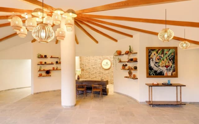 Lemon Tree Wildlife Resort Kanha