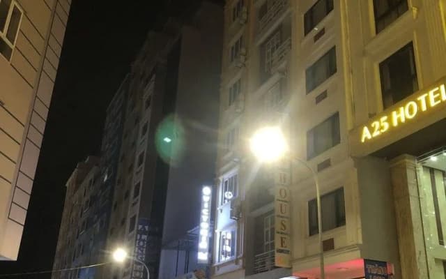 A25 Premium Hotel - Bai Chay Ha Long