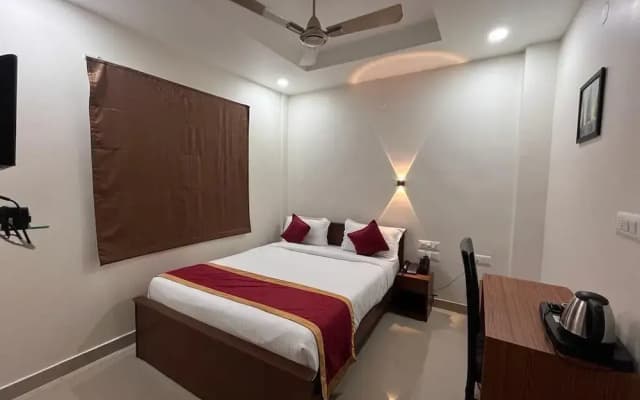 Hotel Royal flora Koramangala