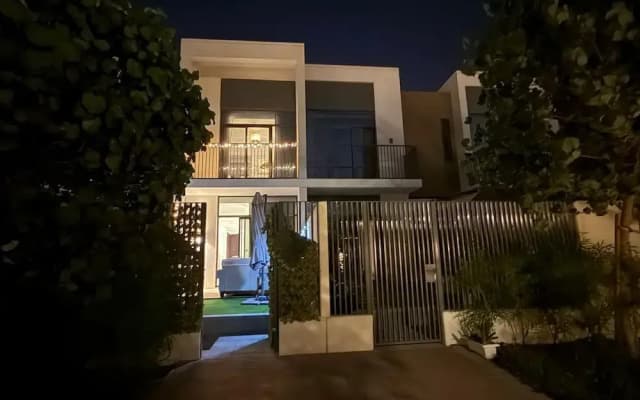 Elegant Stay in Ranches Villa