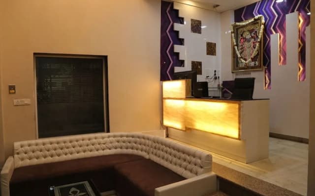 Hotel Lokpriya Inn