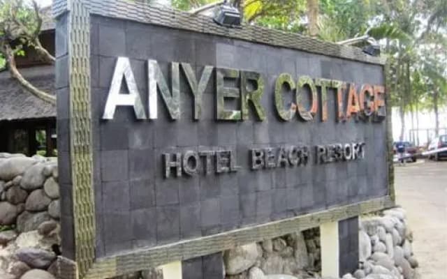 Anyer Cottage Beach Resort