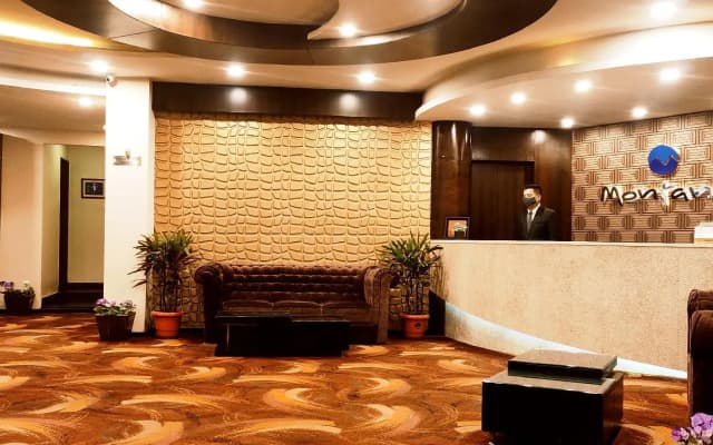 Summit Montana Suites & Spa
