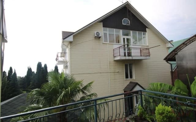 Karavella Guest House