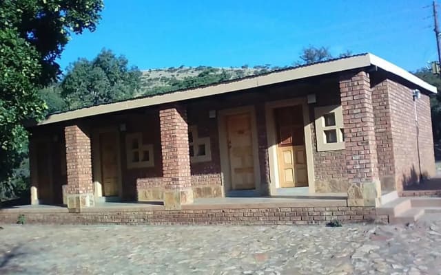 Montanique Lodge